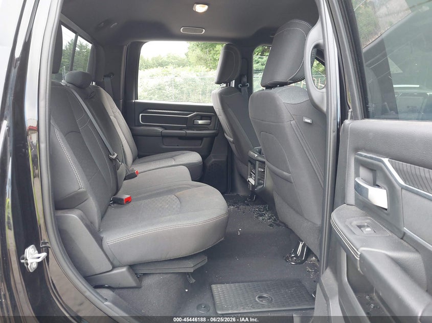 2025 Ram 2500 VIN 3C6UR5DJ8SG523392 IAAI salvage auction — SIDE, Salvage Title, sold $12,800 on 2026-07-26 (photo 8)