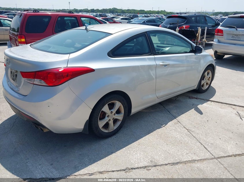 2013 Hyundai Elantra VIN KMHDH6AE4DU018518 IAAI salvage auction — NORMAL WEAR, Original (Texas), sold $925 on 2026-07-20 (photo 4)
