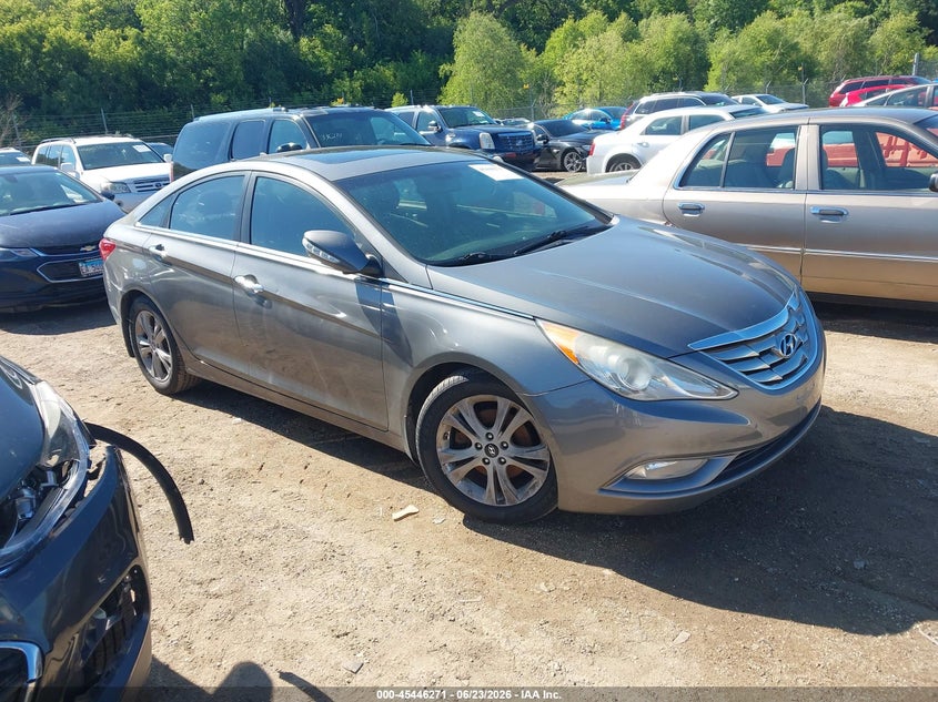 2013 Hyundai Sonata VIN 5NPEC4AC0DH688443 IAAI salvage auction — LEFT FRONT, Clear (Illinois), sold $350 on 2026-07-15 (photo 1)