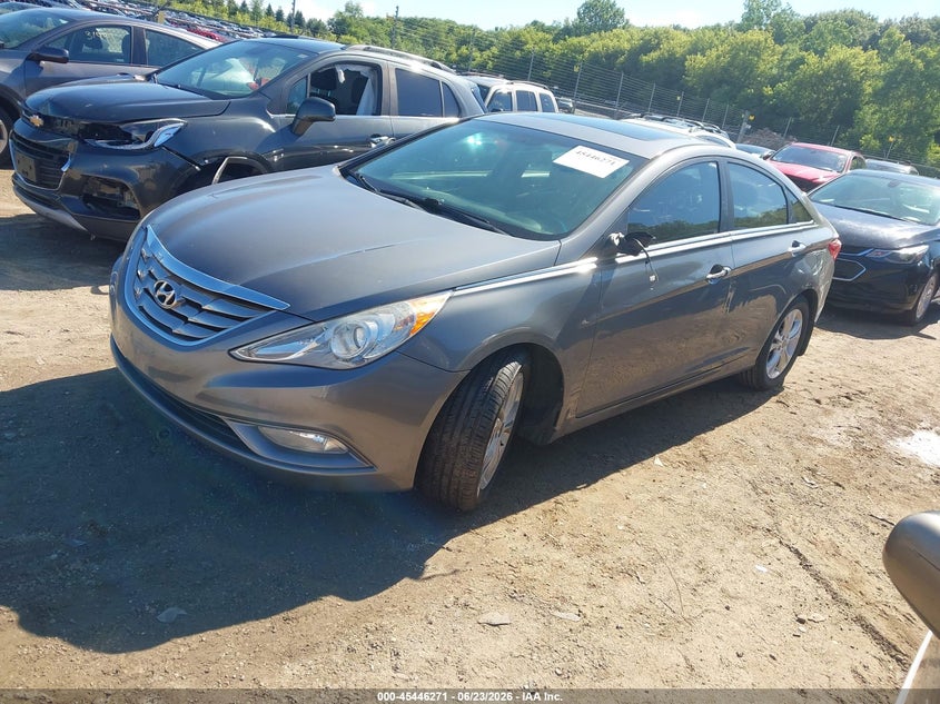2013 Hyundai Sonata VIN 5NPEC4AC0DH688443 IAAI salvage auction — LEFT FRONT, Clear (Illinois), sold $350 on 2026-07-15 (photo 2)