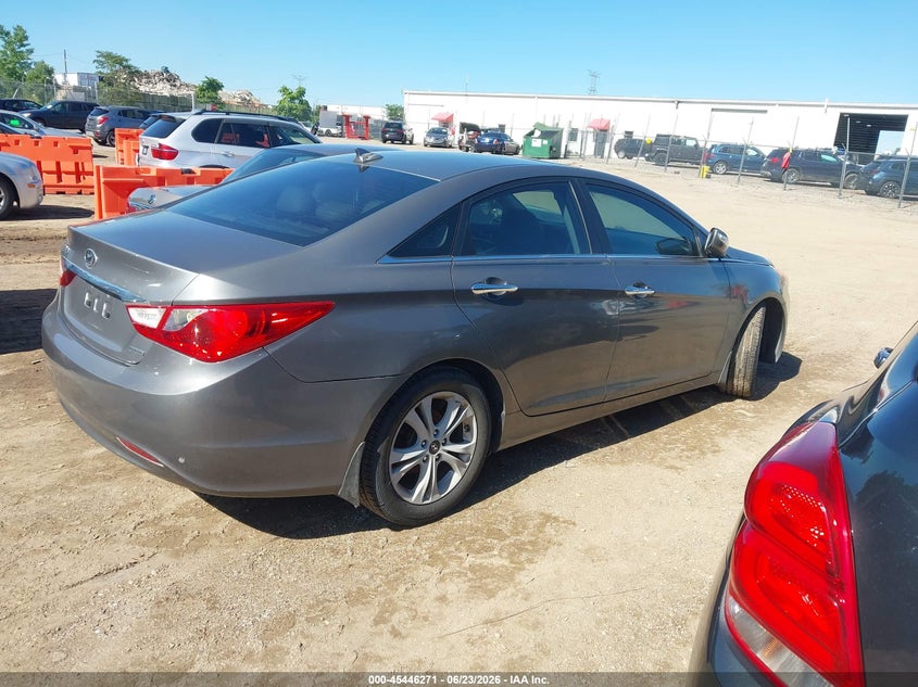 2013 Hyundai Sonata VIN 5NPEC4AC0DH688443 IAAI salvage auction — LEFT FRONT, Clear (Illinois), sold $350 on 2026-07-15 (photo 4)