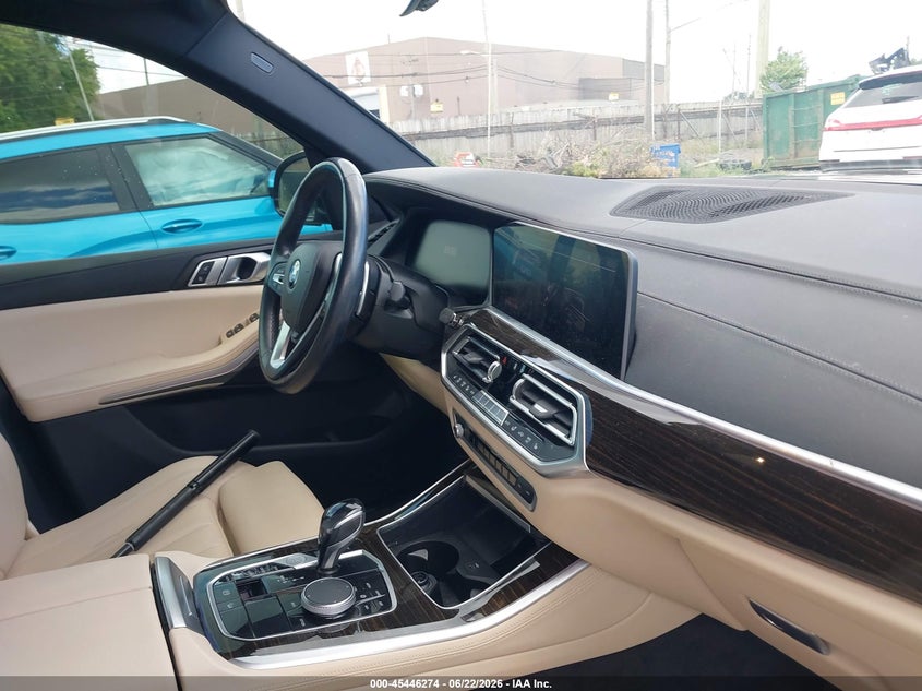 2019 BMW X5 VIN 5UXCR6C58KLL62428 IAAI salvage auction — FRONT END, Clear (Michigan), sold $17,650 on 2026-07-16 (photo 5)