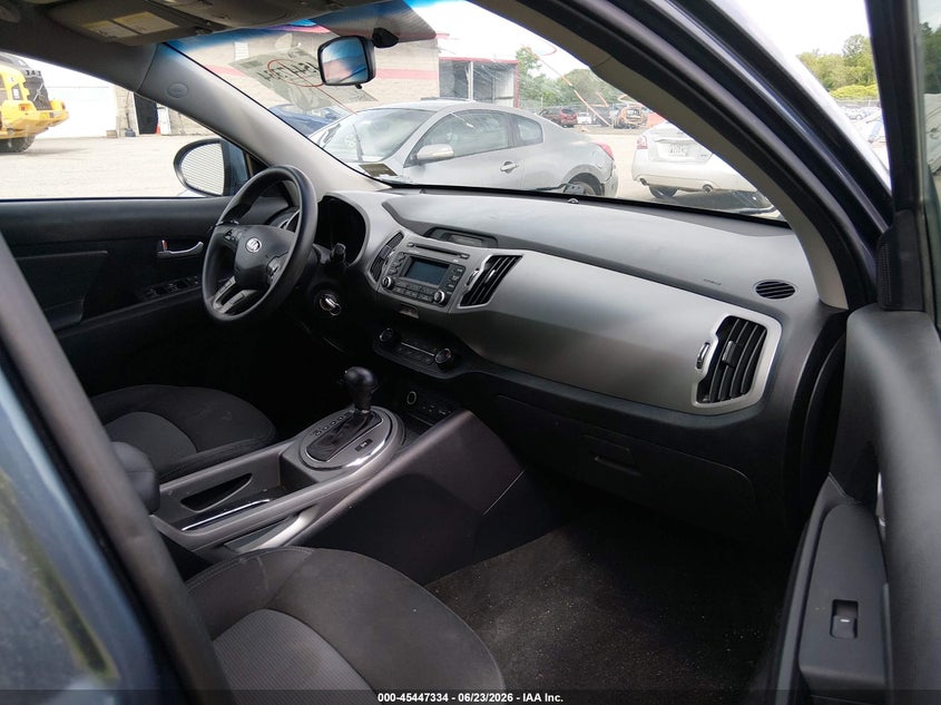 2016 Kia Sportage VIN KNDPBCAC1G7811682 IAAI salvage auction — RIGHT FRONT, Salvage (Maine), sold $850 on 2026-07-31 (photo 5)
