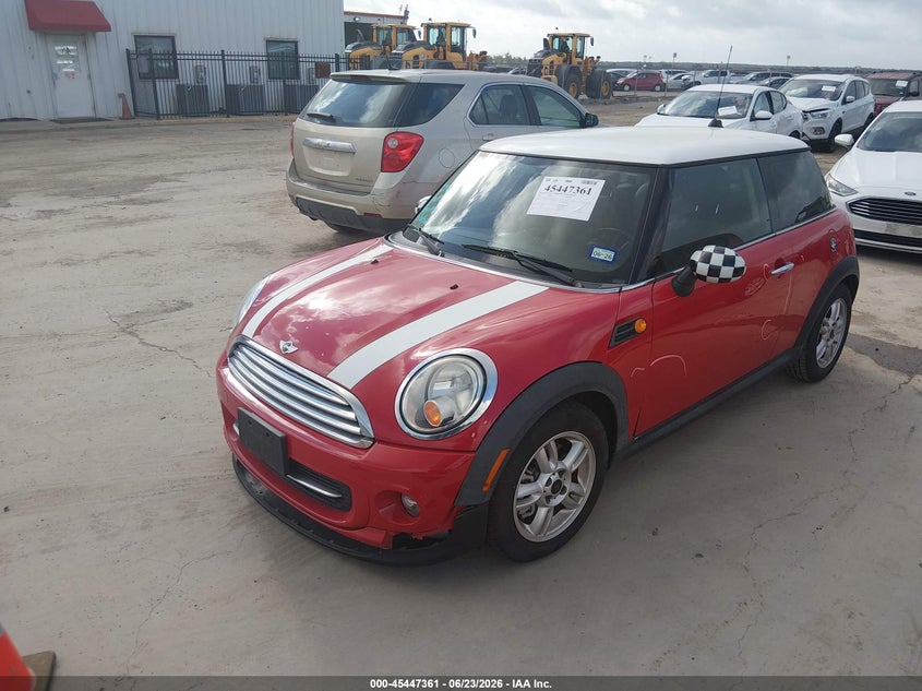 2012 Mini Cooper VIN WMWSU3C52CT257733 IAAI salvage auction — RIGHT SIDE, Original (Texas), sold $225 on 2026-08-29 (photo 2)