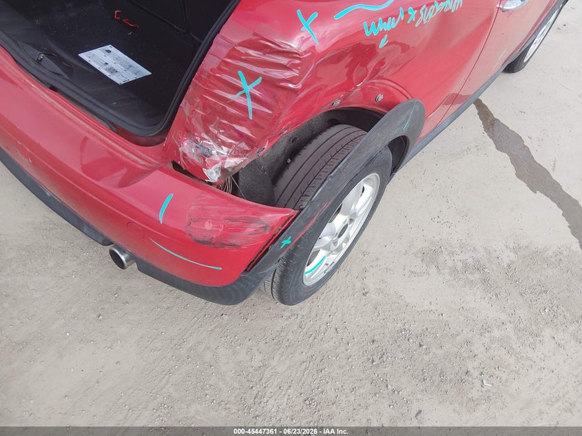 2012 Mini Cooper VIN WMWSU3C52CT257733 IAAI salvage auction — RIGHT SIDE, Original (Texas), sold $225 on 2026-08-29 (photo 6)