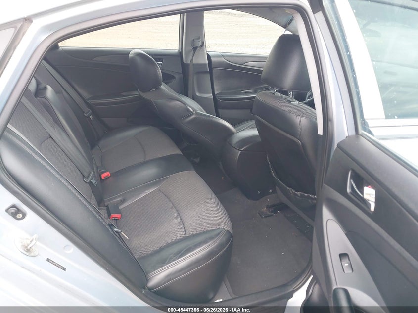 2011 Hyundai Sonata VIN 5NPEC4AC4BH194552 IAAI salvage auction — NORMAL WEAR, Clear (Illinois), sold $300 on 2026-07-29 (photo 8)