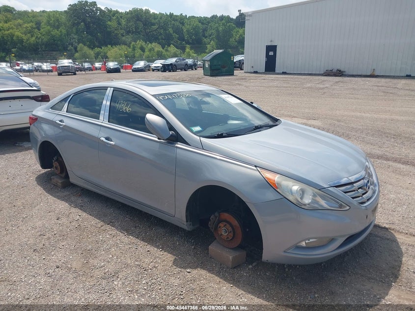 2011 Hyundai Sonata VIN 5NPEC4AC4BH194552 IAAI salvage auction — NORMAL WEAR, Clear (Illinois), sold $300 on 2026-07-29 (photo 1)