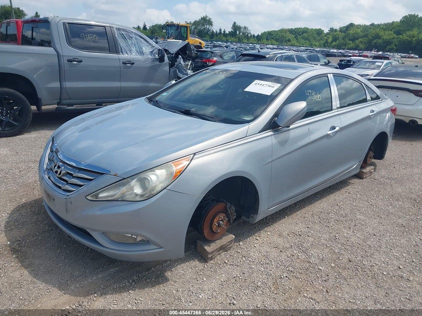 2011 Hyundai Sonata VIN 5NPEC4AC4BH194552 IAAI salvage auction — NORMAL WEAR, Clear (Illinois), sold $300 on 2026-07-29 (photo 2)