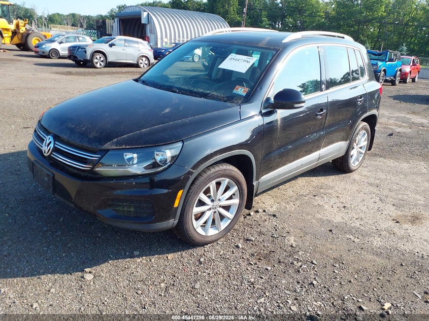 2017 Volkswagen Tiguan VIN WVGSV7AX0HK003846 IAAI salvage auction — NORMAL WEAR, Clear (New Jersey), sold $550 on 2026-07-30 (photo 2)