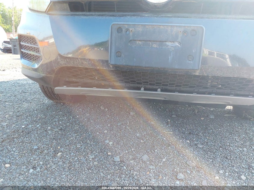 2017 Volkswagen Tiguan VIN WVGSV7AX0HK003846 IAAI salvage auction — NORMAL WEAR, Clear (New Jersey), sold $550 on 2026-07-30 (photo 6)