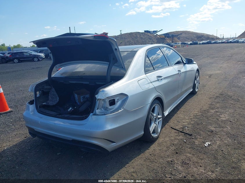 2016 Mercedes-benz E-klasse VIN WDDHF8JB0GB202485 IAAI salvage auction — REAR END, Salvage Title, sold $3,025 on 2026-08-18 (photo 4)