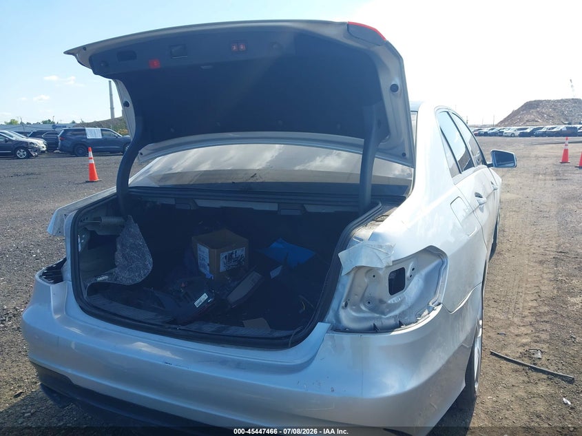 2016 Mercedes-benz E-klasse VIN WDDHF8JB0GB202485 IAAI salvage auction — REAR END, Salvage Title, sold $3,025 on 2026-08-18 (photo 6)