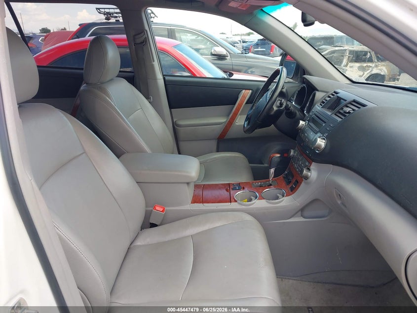 2010 Toyota Highlander VIN 5TDDK3EH1AS029579 IAAI salvage auction — SIDE, Salvage (Colorado), sold $2,300 on 2026-07-29 (photo 5)