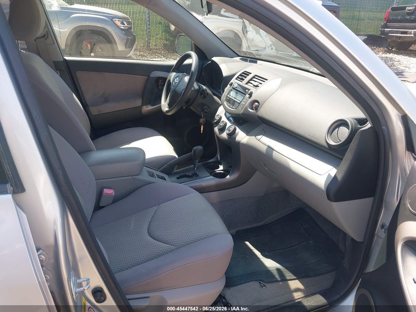 2007 Toyota Rav 4 VIN JTMBD33V376047374 IAAI salvage auction — NORMAL WEAR, Clear (Pennsylvania), sold $5,775 on 2026-07-24 (photo 5)