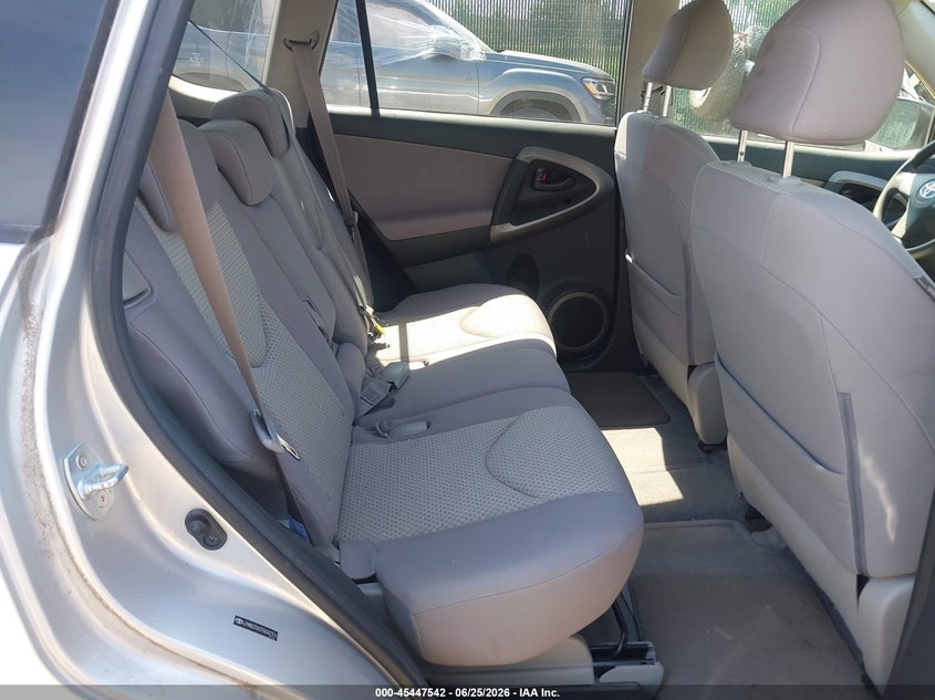 2007 Toyota Rav 4 VIN JTMBD33V376047374 IAAI salvage auction — NORMAL WEAR, Clear (Pennsylvania), sold $5,775 on 2026-07-24 (photo 8)