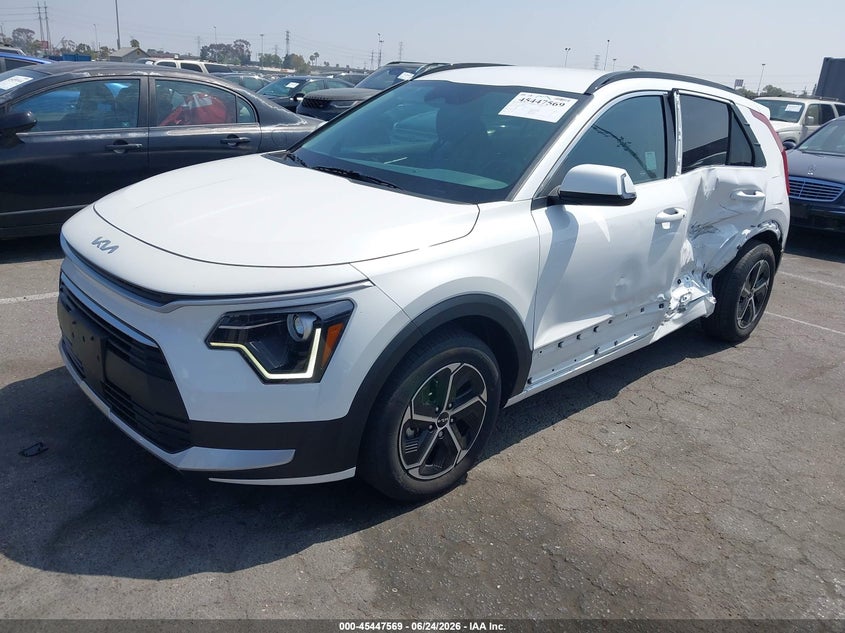 2025 Kia Niro VIN KNDCR3LE0S5307153 IAAI salvage auction — LEFT SIDE, Salvage Title, sold $7,700 on 2026-07-30 (photo 2)