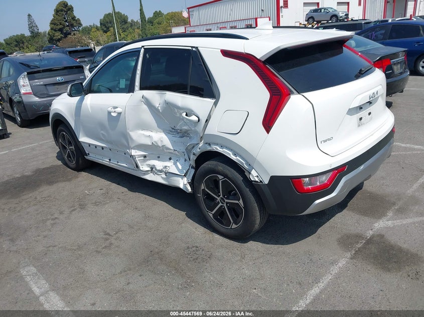 2025 Kia Niro VIN KNDCR3LE0S5307153 IAAI salvage auction — LEFT SIDE, Salvage Title, sold $7,700 on 2026-07-30 (photo 3)