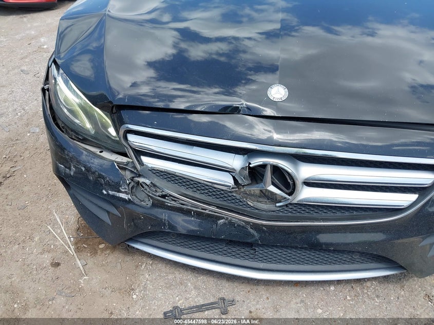 2017 Mercedes-benz E-klasse VIN WDDZF4JB5HA039580 IAAI salvage auction — FRONT END, Salvage Title, sold $4,250 on 2026-08-14 (photo 6)