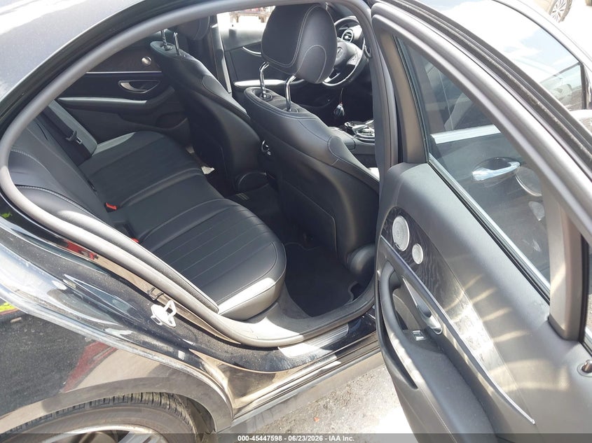2017 Mercedes-benz E-klasse VIN WDDZF4JB5HA039580 IAAI salvage auction — FRONT END, Salvage Title, sold $4,250 on 2026-08-14 (photo 8)