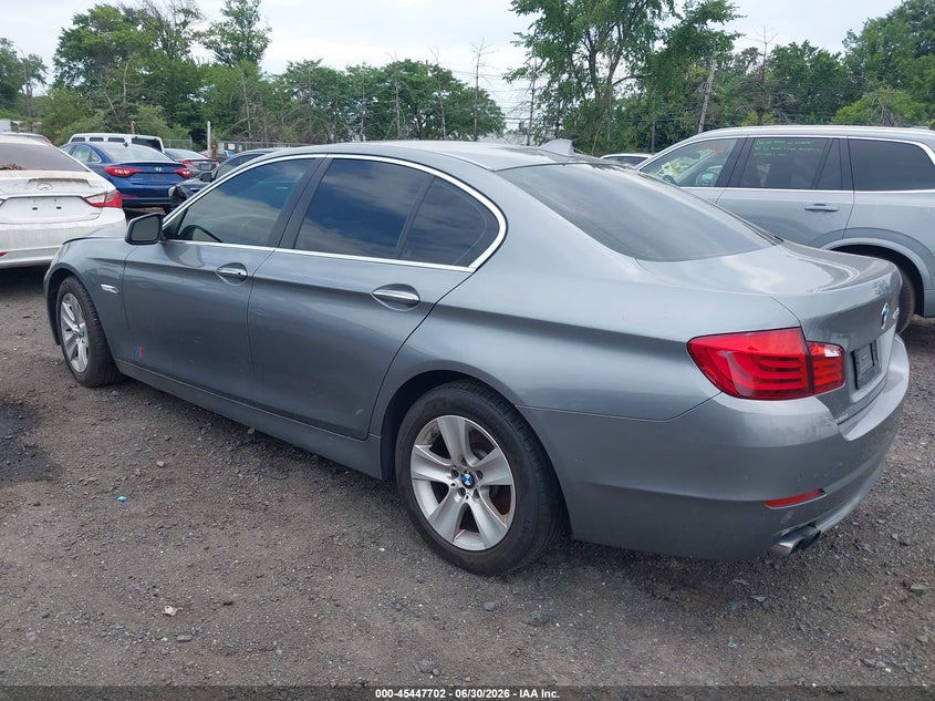 2012 BMW 5 series VIN WBAXG5C54CDX03190 IAAI salvage auction — NORMAL WEAR, Clear (New Jersey), sold $650 on 2026-07-29 (photo 3)