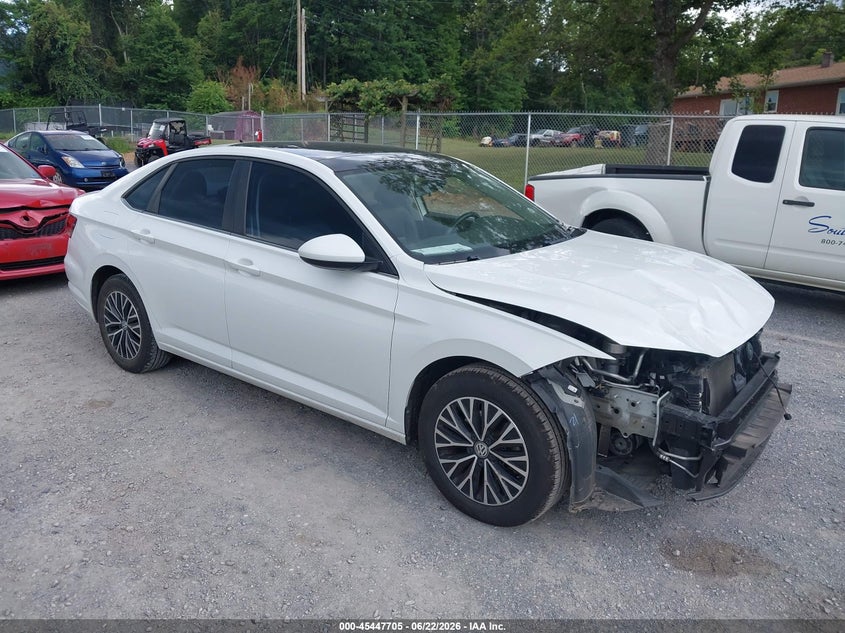 2019 Volkswagen Jetta VIN 3VWCB7BU5KM211949 IAAI salvage auction — FRONT END, Salvage Title, sold $3,050 on 2026-07-24 (photo 1)