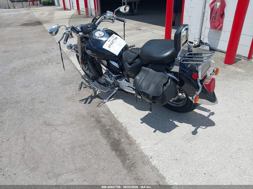 2001 Yamaha Xvs1100 VIN JYAVP11E01A011296 IAAI salvage auction — RIGHT FRONT, Rebuildable (Florida), sold $425 on 2026-07-21 (photo 3)