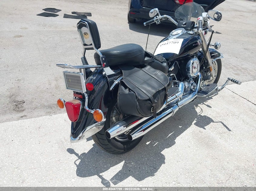 2001 Yamaha Xvs1100 VIN JYAVP11E01A011296 IAAI salvage auction — RIGHT FRONT, Rebuildable (Florida), sold $425 on 2026-07-21 (photo 4)