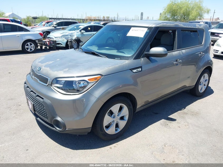 2015 Kia Soul VIN KNDJN2A24F7156138 IAAI salvage auction — LEFT SIDE, Salvage Title, sold $1,250 on 2026-07-23 (photo 2)