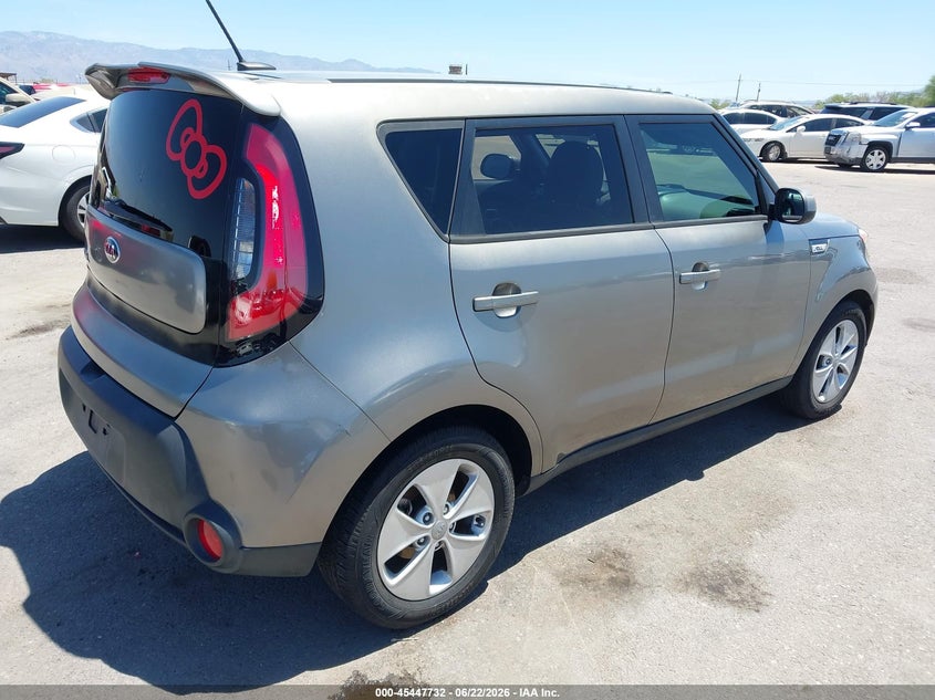 2015 Kia Soul VIN KNDJN2A24F7156138 IAAI salvage auction — LEFT SIDE, Salvage Title, sold $1,250 on 2026-07-23 (photo 4)