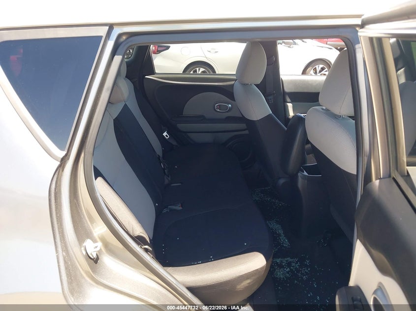 2015 Kia Soul VIN KNDJN2A24F7156138 IAAI salvage auction — LEFT SIDE, Salvage Title, sold $1,250 on 2026-07-23 (photo 8)