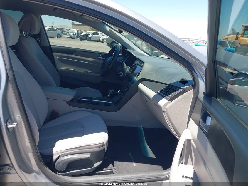 2017 Hyundai Sonata VIN 5NPE34AF7HH513042 IAAI salvage auction — FRONT END, Salvage (California), sold $850 on 2026-07-09 (photo 5)