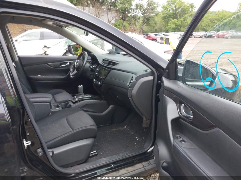 2019 Nissan Rogue VIN JN8AT2MV7KW401188 IAAI salvage auction — RIGHT FRONT, Salvage (Pennsylvania), sold $4,400 on 2026-07-10 (photo 5)