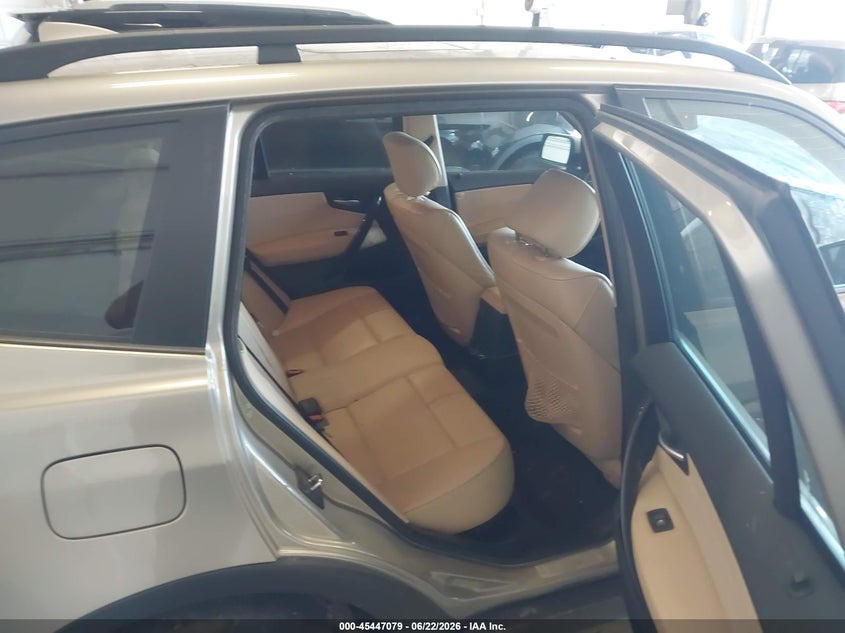 2007 BMW X3 VIN WBXPC93477WF08505 IAAI salvage auction — NORMAL WEAR, Clear (Minnesota), sold $350 on 2026-07-22 (photo 8)