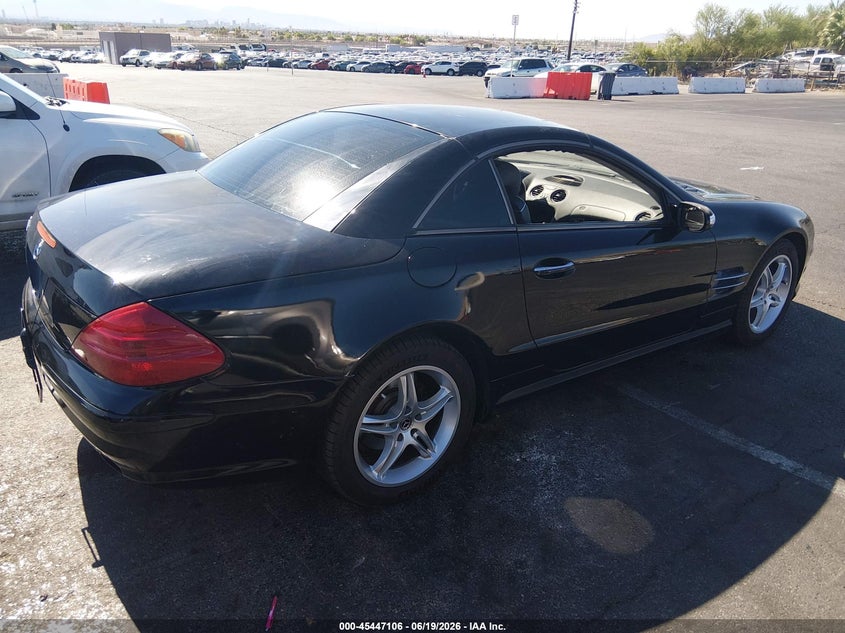 2005 Mercedes-benz Sl-class VIN WDBSK75F45F106477 IAAI salvage auction — NORMAL WEAR, Clear (Nevada), sold $575 on 2026-07-31 (photo 4)
