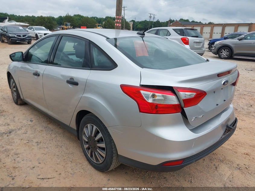 2014 Ford Focus VIN 1FADP3E20EL152834 IAAI salvage auction — REAR END, Salvage (North Carolina), sold $400 on 2026-07-09 (photo 3)