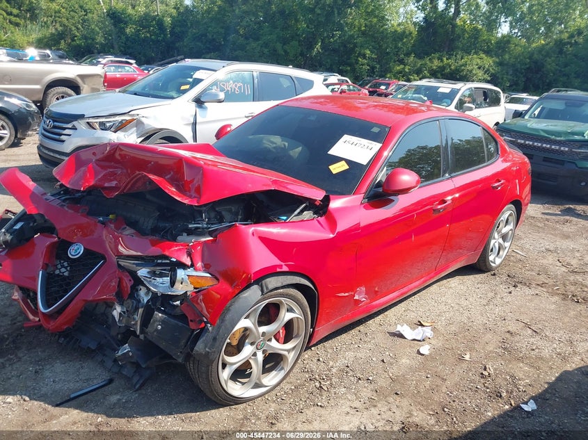 2019 Alfa romeo Giulia VIN ZARFANBN8K7601220 IAAI salvage auction — FRONT END, Salvage Title, sold $875 on 2026-08-01 (photo 2)