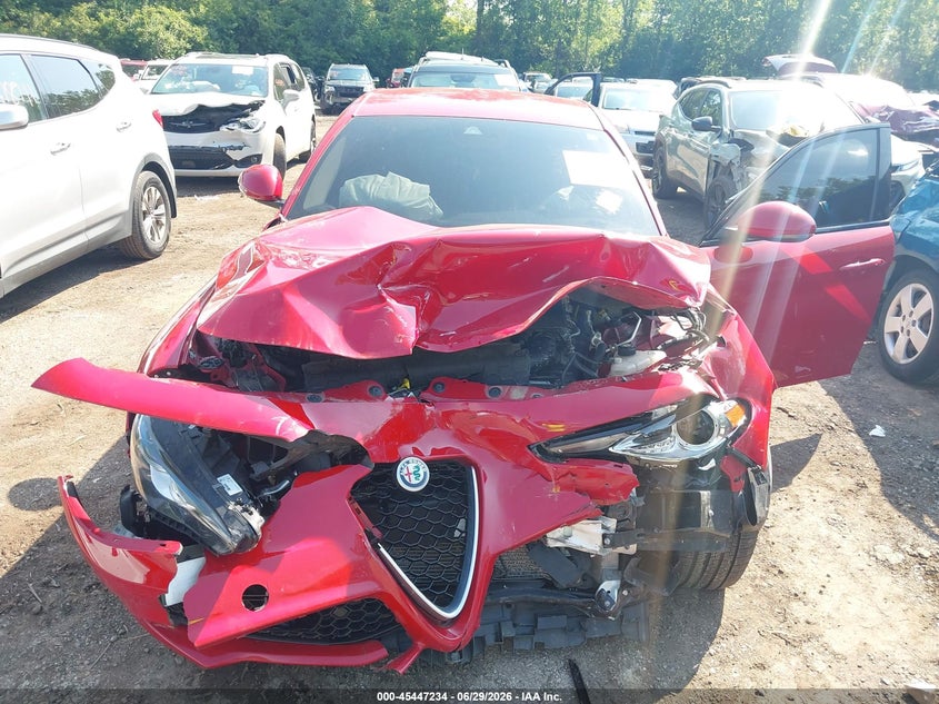 2019 Alfa romeo Giulia VIN ZARFANBN8K7601220 IAAI salvage auction — FRONT END, Salvage Title, sold $875 on 2026-08-01 (photo 6)