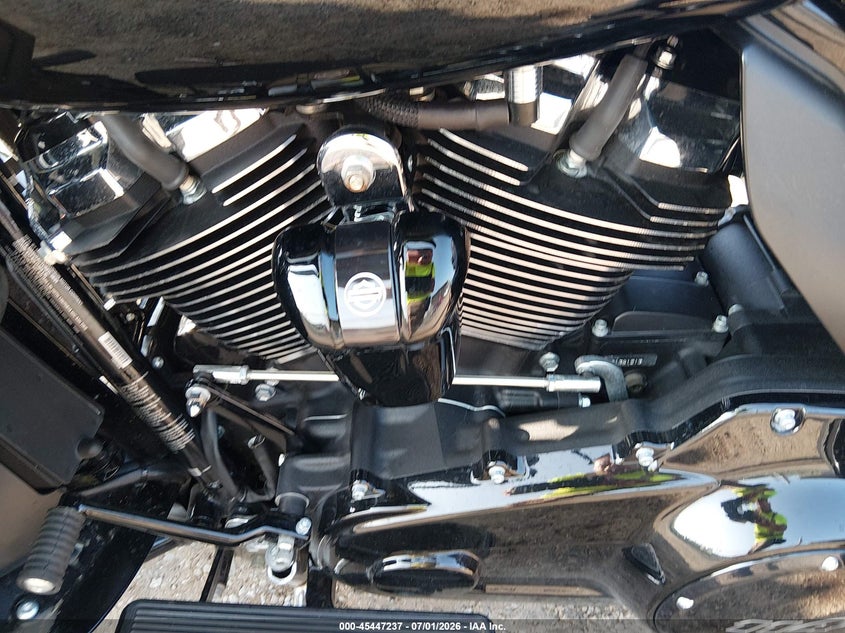 2024 Harley-davidson Electra glide VIN 1HD1KEF10RB658686 IAAI salvage auction — FRONT END, Salvage (West Virginia), sold $8,150 on 2026-09-03 (photo 9)