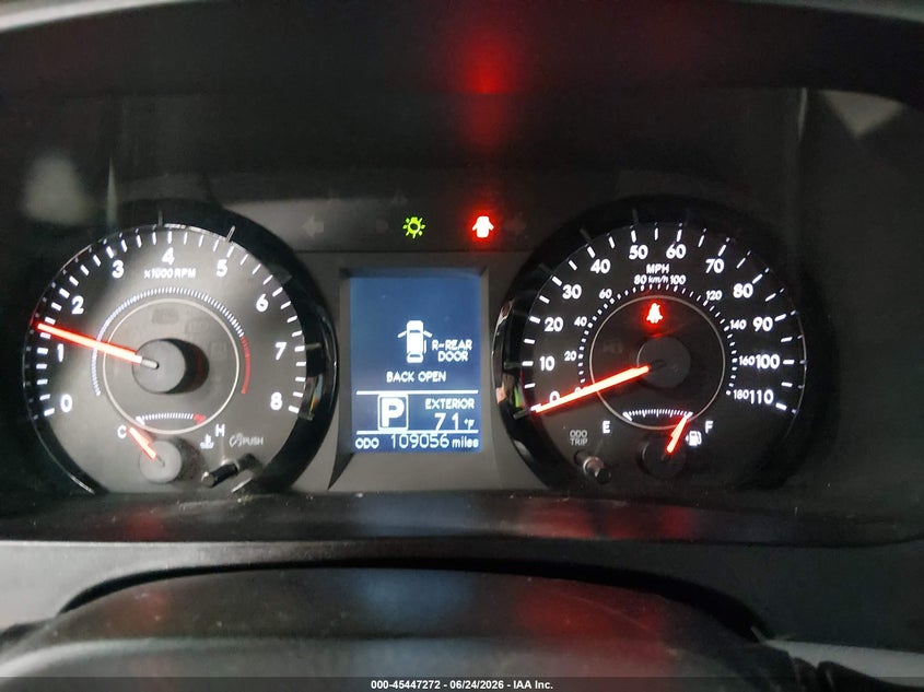 2016 Toyota Sienna VIN 5TDJK3DCXGS143887 IAAI salvage auction — REAR END, Salvage (Iowa), sold $1,050 on 2026-07-28 (photo 7)