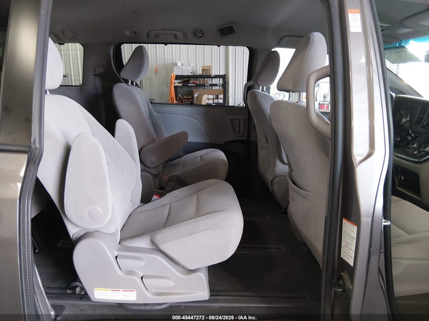 2016 Toyota Sienna VIN 5TDJK3DCXGS143887 IAAI salvage auction — REAR END, Salvage (Iowa), sold $1,050 on 2026-07-28 (photo 8)