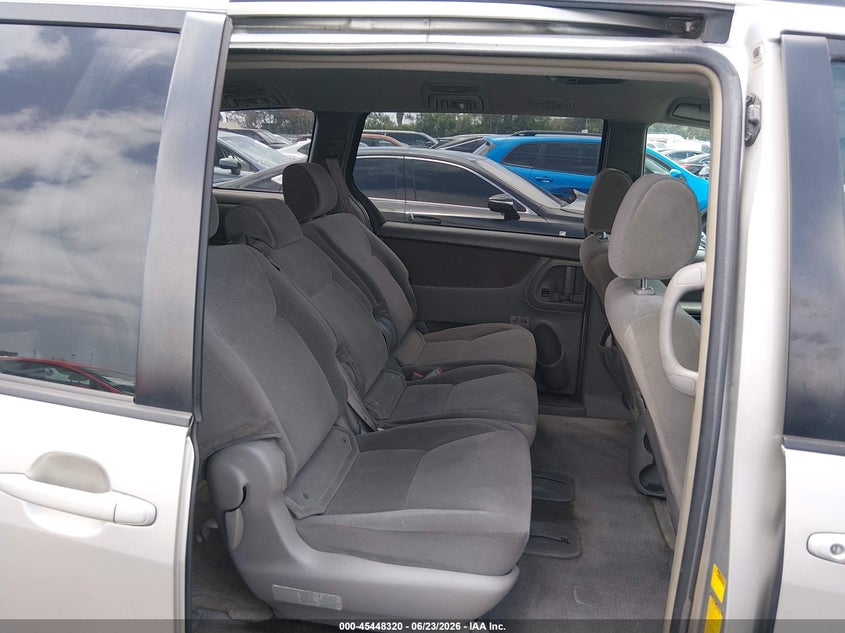 2005 Toyota Sienna VIN 5TDZA23C95S250573 IAAI salvage auction — RIGHT FRONT, Salvage (California), sold $925 on 2026-07-16 (photo 8)