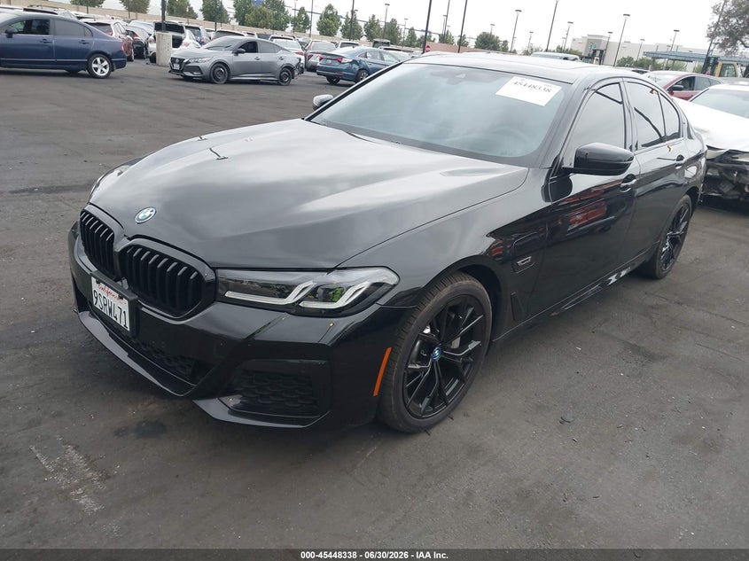2022 BMW 5er VIN WBA13AG00NCK12102 IAAI salvage auction — REAR END, Salvage Title, sold $22,300 on 2026-07-13 (photo 2)
