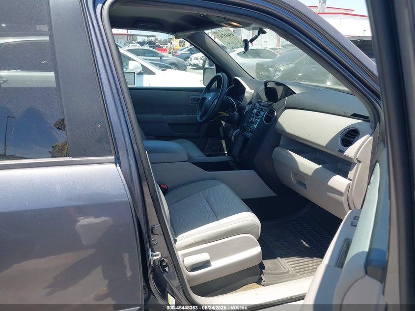 2014 Honda Pilot VIN 5FNYF3H23EB016484 IAAI salvage auction — RIGHT FRONT, Salvage (California), sold $4,000 on 2026-07-09 (photo 5)