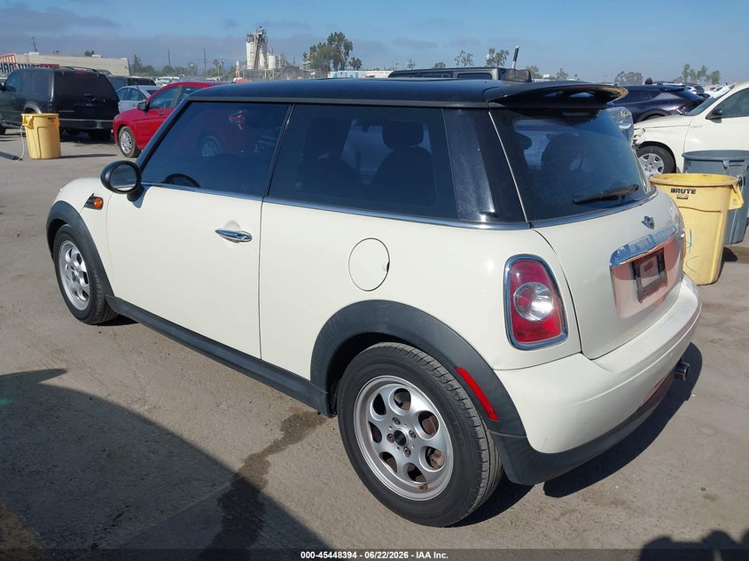 2013 Mini Hard top VIN WMWSU3C50DT679811 IAAI salvage auction — RIGHT SIDE, Salvage (California), sold $1,500 on 2026-07-15 (photo 3)