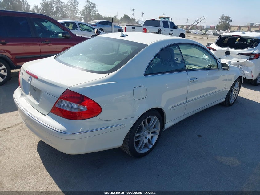 2009 Mercedes-benz Clk-class VIN WDBTJ56H39F269283 IAAI salvage auction — NORMAL WEAR, Clear (California), sold $1,450 on 2026-07-22 (photo 4)