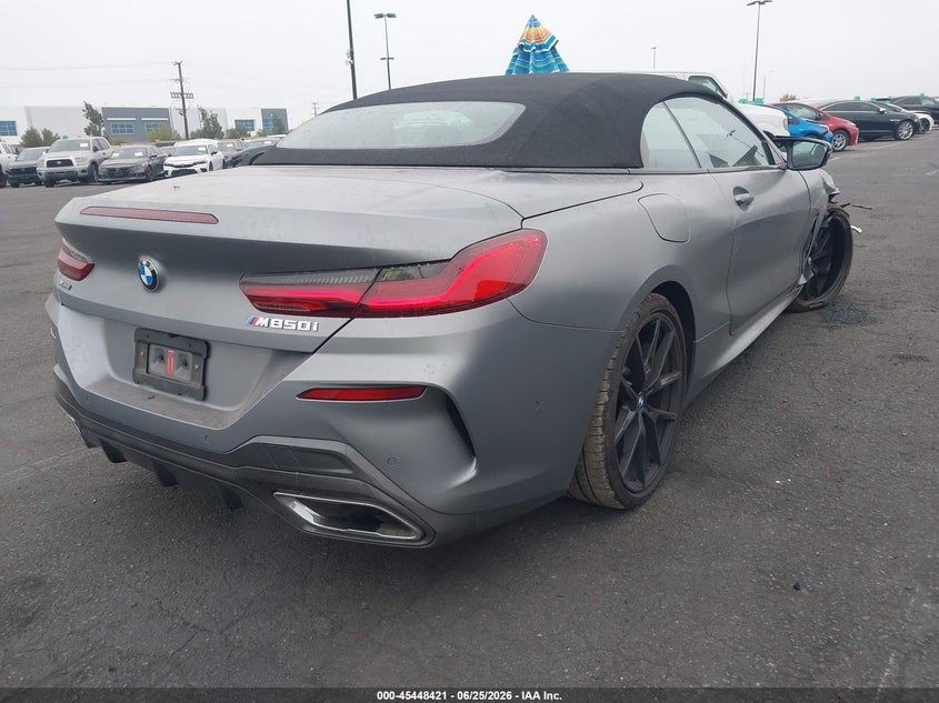 2023 BMW 8er VIN WBAFY4C00PCM11345 IAAI salvage auction — RIGHT FRONT, Salvage Title, sold $23,025 on 2026-07-17 (photo 4)