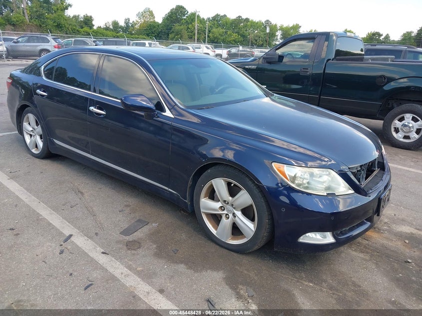 2008 Lexus Ls 460 VIN JTHGL46FX85028118 IAAI salvage auction — NORMAL WEAR, Clear (North Carolina), sold $2,200 on 2026-07-09 (photo 1)