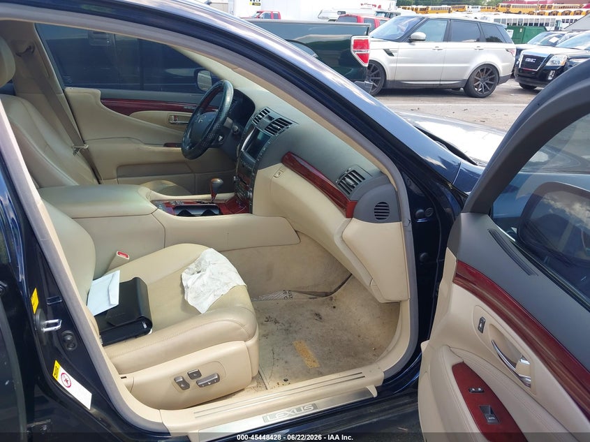 2008 Lexus Ls 460 VIN JTHGL46FX85028118 IAAI salvage auction — NORMAL WEAR, Clear (North Carolina), sold $2,200 on 2026-07-09 (photo 5)