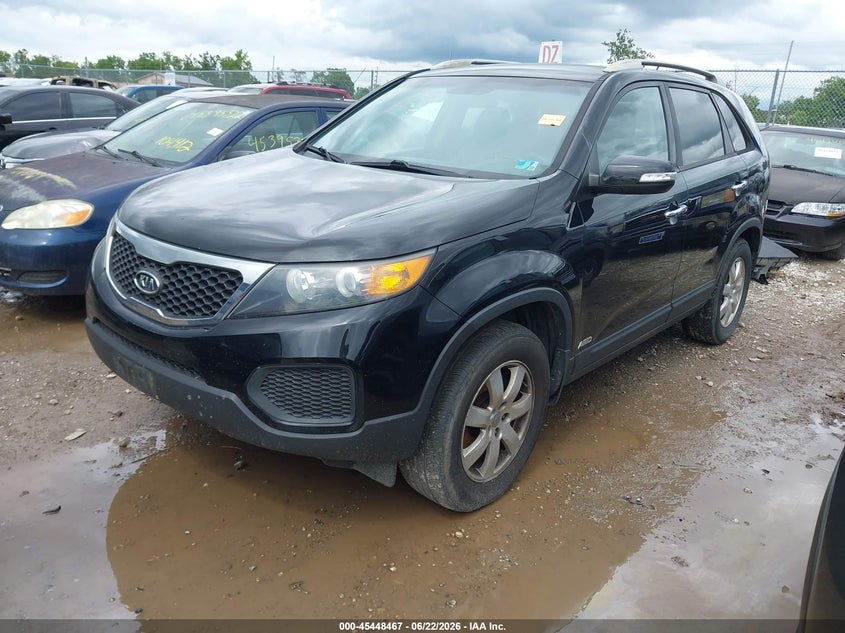 2013 Kia Sorento VIN 5XYKTDA22DG327510 IAAI salvage auction — FRONT & REAR, Original (Ohio), sold $1,100 on 2026-07-16 (photo 2)