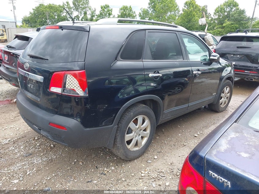 2013 Kia Sorento VIN 5XYKTDA22DG327510 IAAI salvage auction — FRONT & REAR, Original (Ohio), sold $1,100 on 2026-07-16 (photo 4)